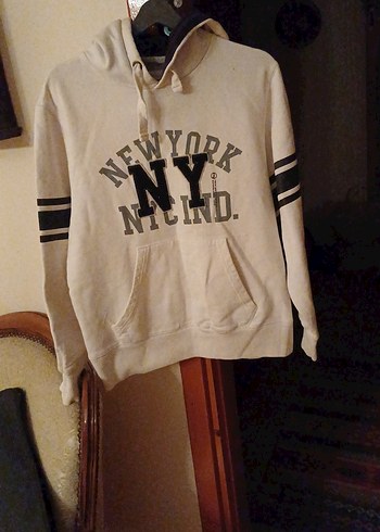 Beyaz Kadın Kapüşonlu Sweatshirt NY Baskılı