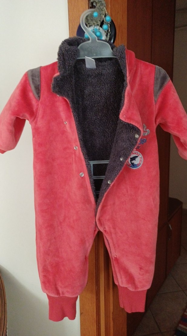 Düğmeli, baskılı pembe bebek tulumu - Görsel 5