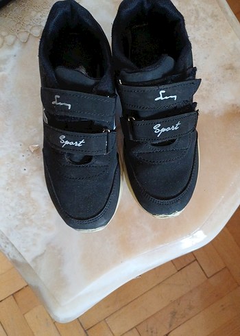 Siyah Spor Ayakkabı Velcro Bantlı