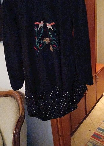 Uzun Kollu Nakışlı Siyah Hamile Tunik - Görsel 3