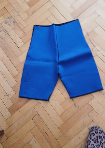 Mavi Mini Spor Şort Velcro Bantlı - Görsel 4