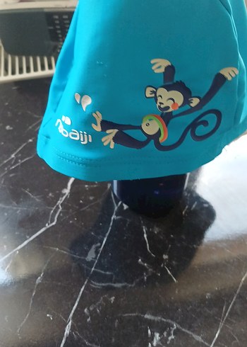 Erkek Çocuk Pembe Yüzme Şortu ve Mavi Bone - Görsel 10