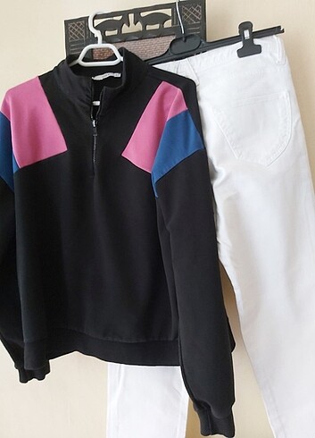 Sweatshirt yepyeni sorunsuz penye