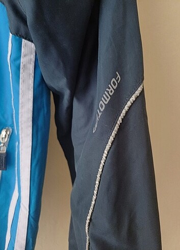 Yagmurluk 10 yas sorunsuz onden fermuarlı ceplı  - Görsel 6