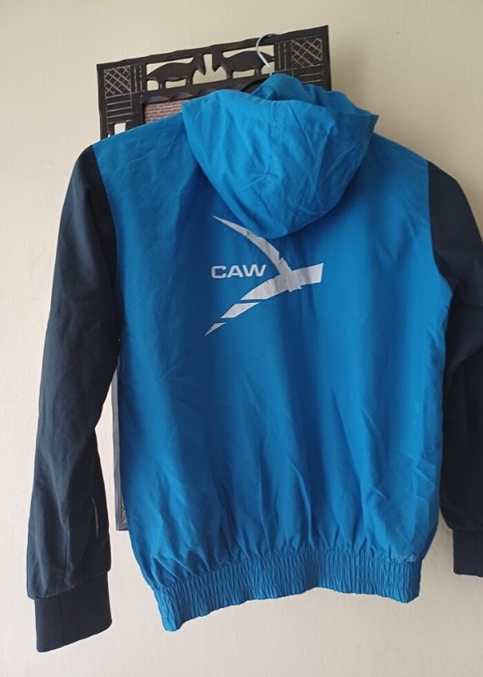 Yagmurluk 10 yas sorunsuz onden fermuarlı ceplı  - Görsel 2