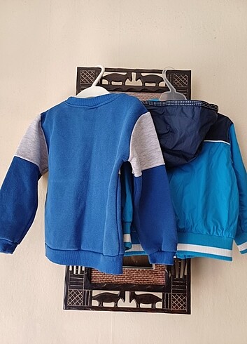 Yagmurluk kapsonlu 2 yas yurtdısı almıstım. Astarlı Adidas tısor - Görsel 5