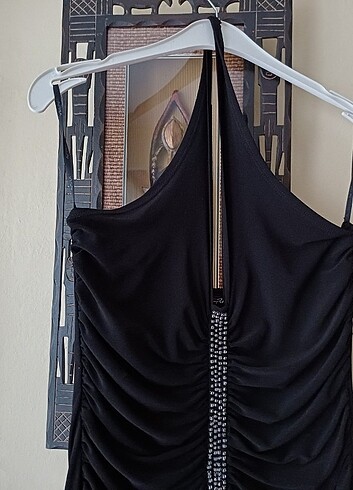 Boyundan askılı onu tamamen taslı etekler volanlı 1_kez gıydım  - Görsel 6