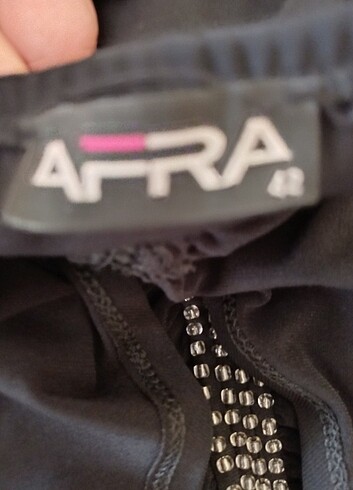 Boyundan askılı onu tamamen taslı etekler volanlı 1_kez gıydım  - Görsel 13