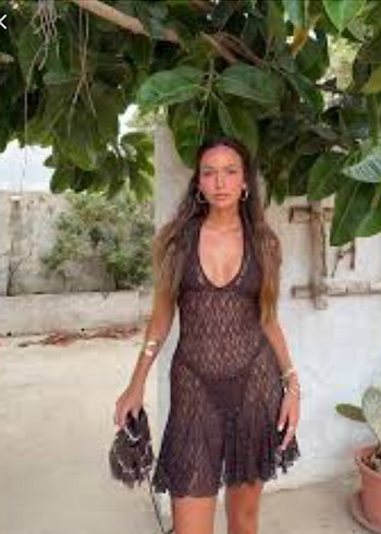 Siyah Dantel Detaylı V Yakalı Mini Elbise - Görsel 2