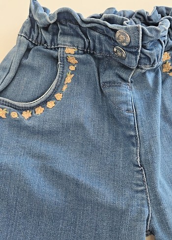 24-36 Ay Beden Nakışlı Düğmeli Kız Kot Pantolon