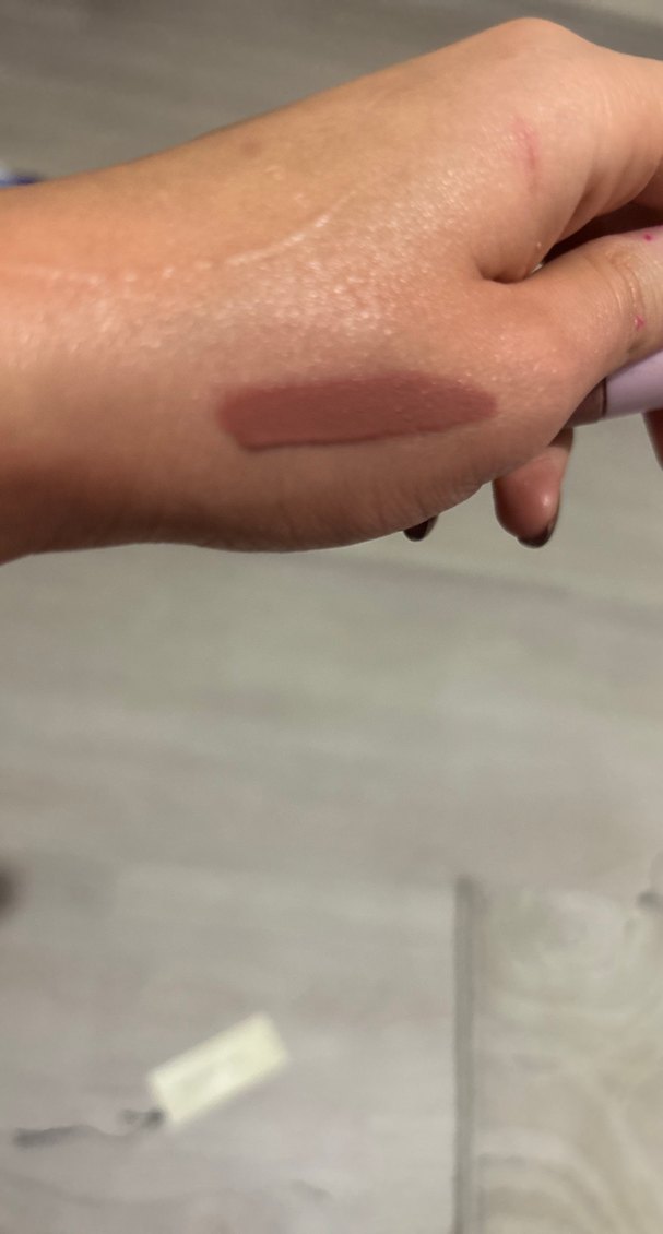 NYX Pastel Bej Lipstick XXL - Görsel 3