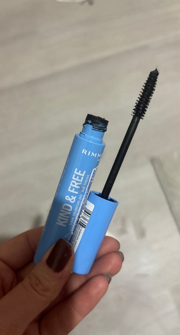 Rimmel Kind & Free Mavi Maskara - Görsel 2