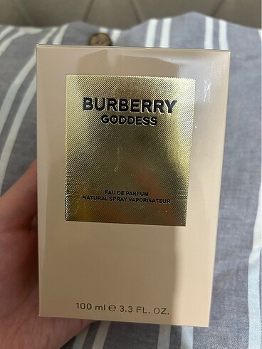 Burbery parfüm