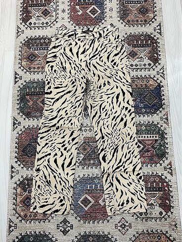 xs Beden Hayvan desenli jean