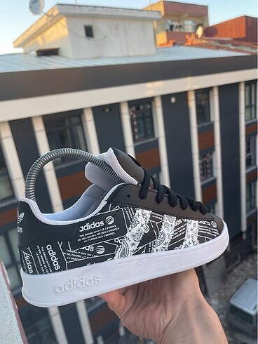 36 Beden siyah Renk Adidas Campüs