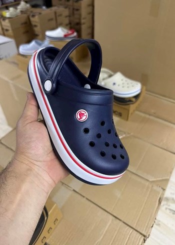 Crocs Lacivert Kaydırmaz Terlik