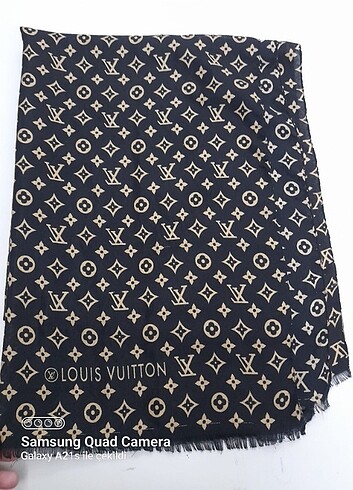 Louis Vuitton şal 