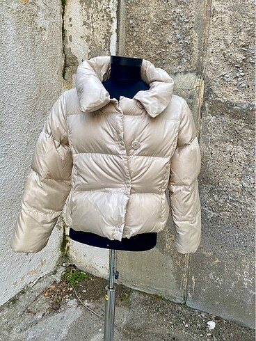 Banana Republic Mont