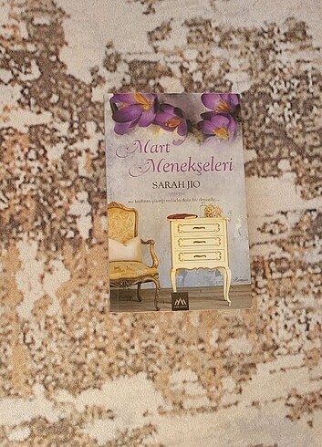 Mart menekşeleri