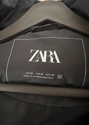 Siyah Düğmeli Kapüşonlu Kadın Yelek - Görsel 3