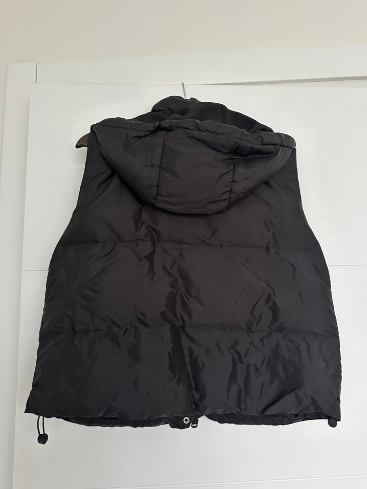 Siyah Düğmeli Kapüşonlu Kadın Yelek - Görsel 2