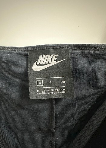 Siyah Nike Atlet Atletik Tarzı - Görsel 3