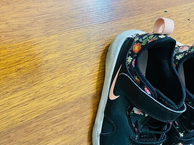 35 Beden çeşitli Renk Kız çocuk Nike ayakkabı