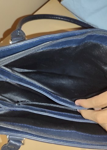 Klasik siyaha yakın koyu lacivert Deri Kadın Çanta - Görsel 8