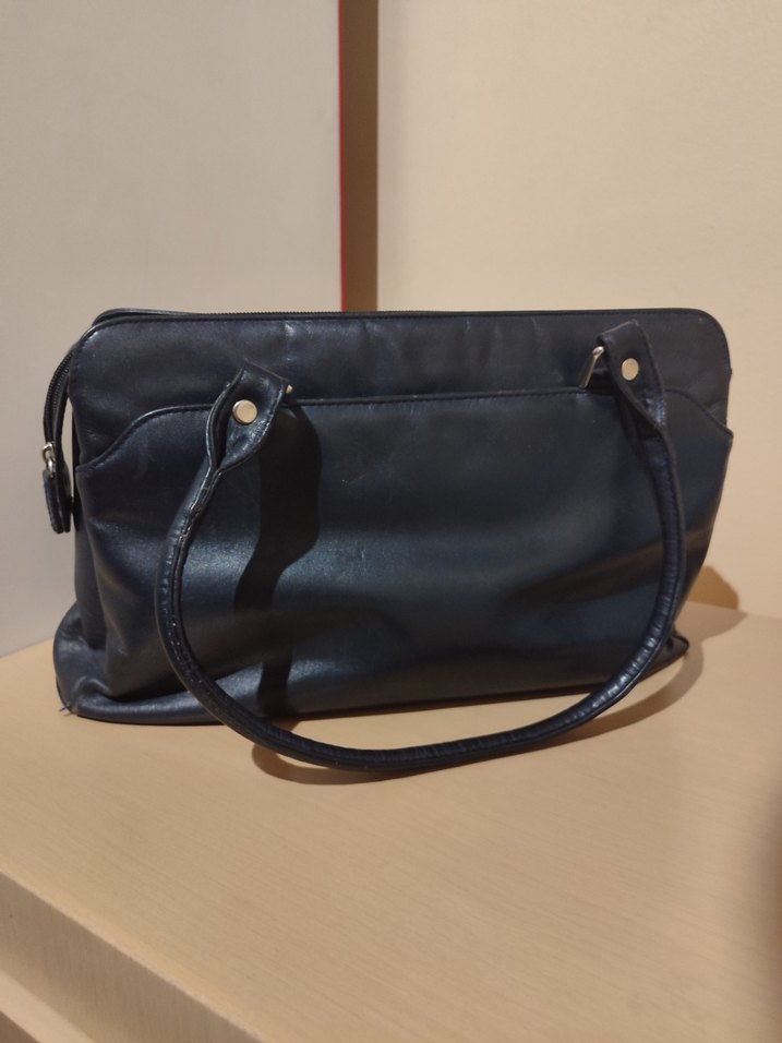 Klasik siyaha yakın koyu lacivert Deri Kadın Çanta - Görsel 3