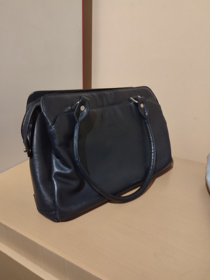 Klasik siyaha yakın koyu lacivert Deri Kadın Çanta - Görsel 2