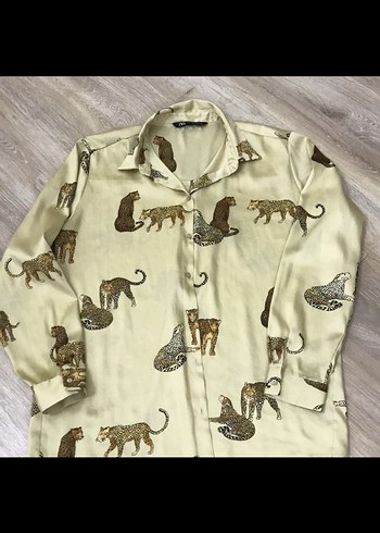 Leopar Desenli Kadın Gömlek