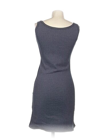 s Beden PreLoved Kısa Elbise %70 İndirimli.