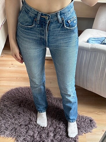 Zara jeans