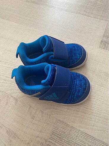 Adidas Orijinal Adidas bebek ayakkabısı