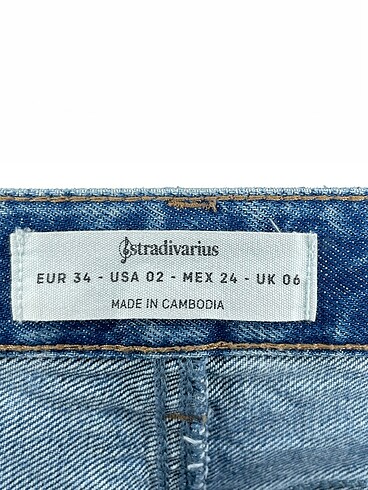 34 Beden mavi Renk Stradivarius Mini Şort %70 İndirimli.