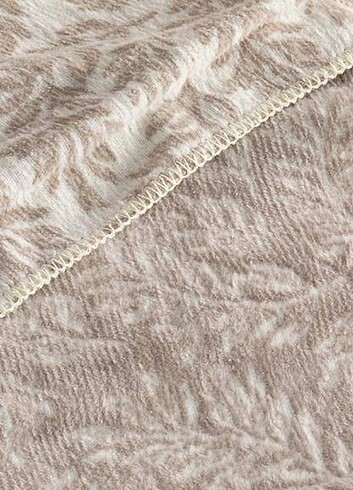 ENGILSH HOME ÇİFT KİŞİLİK BATTANİYE 200 ×220 SIFIR PAKETLİ ÜRÜN