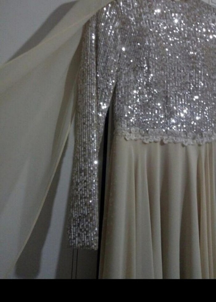 UZUN PAYETLİ ŞIK ELBİSE - Görsel 2