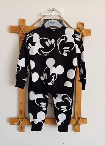 Unisex Mickey mouse baskılı takim 
