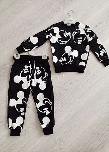 4 Yaş Beden Unisex Mickey mouse baskılı takim 