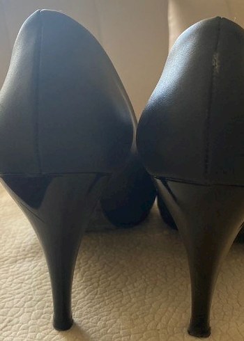 37 Beden Siyah Modern Klasik Stiletto Topuklu Kadın Ayakkabı
