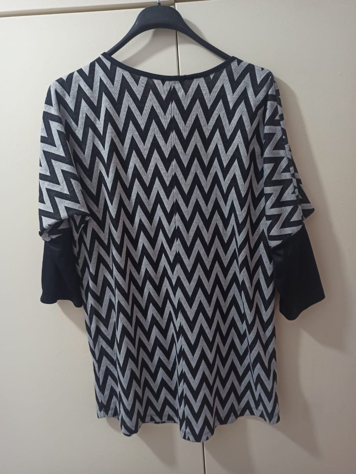 Gri Zebra Desenli Kadın Triko Tunik - Görsel 2