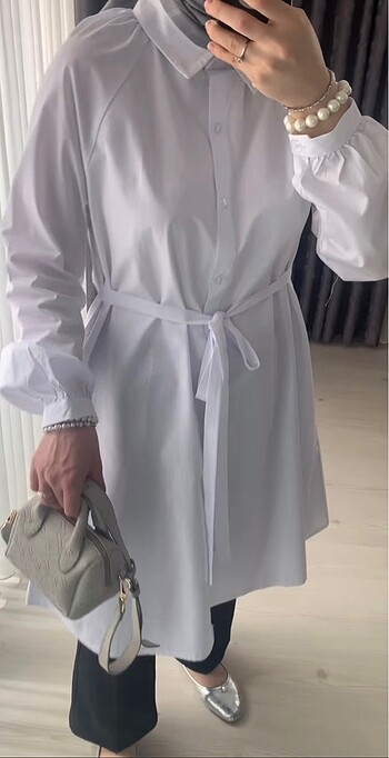 Beyaz uzun gömlek - Görsel 3