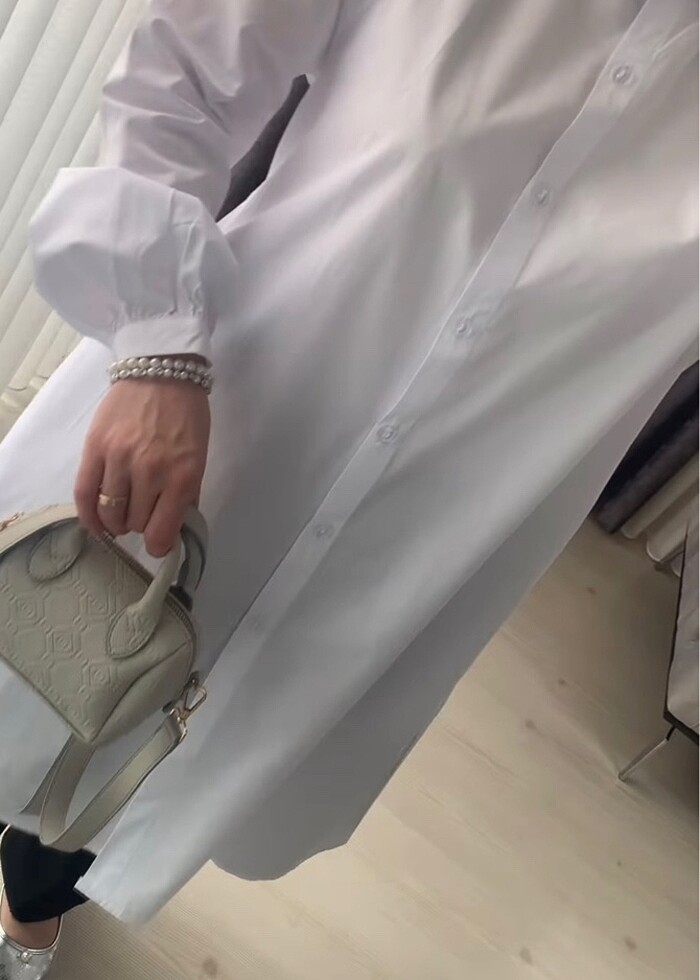 Beyaz uzun gömlek - Görsel 2