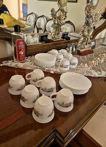 English Home Arcopal fincan takımı