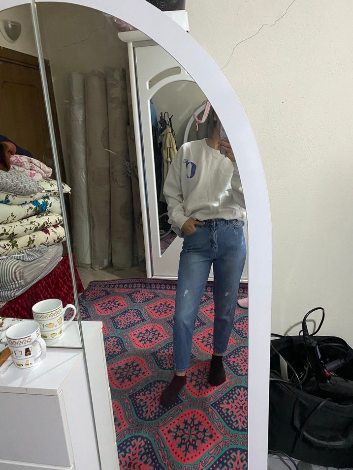 Kadın Beyaz Batik Desenli Midi Denim Pantolon - Görsel 2