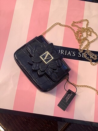 Victoria s Secret Victoria s Secret micro çanta Yeni etiketli orijinaldir Fiyatla
