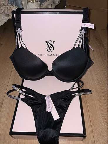 Victoria?s Secret Starstrack ışıltılı taşlı iç çamasır takımı. P