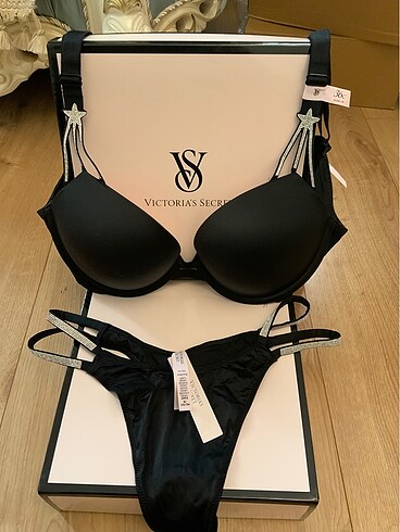m Beden siyah Renk Victoria?s Secret Starstrack ışıltılı taşlı iç çamasır takımı. P