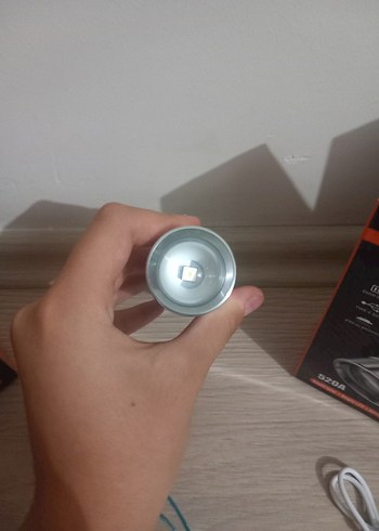 şarjlı el feneri boyundan büyük işler yapar - Görsel 4