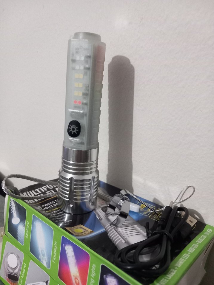 2 şarjlı el feneri - Görsel 3